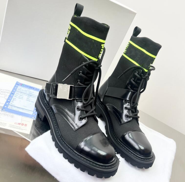 Luxury Designer Mid Boots Thin Knitting Ankel Boot Fashion Brand Cagole stud buckle Shoes Pointed Toe Genuine Leather Runway Womens Factory Footwear 2023, Box
Luxury Designer Mid Boots Thin Knitting Ankel Boot Fashion Brand Cagole stud buckle Shoes Pointed Toe Genuine Leather Runway Womens Factory Footwear 2023, Box