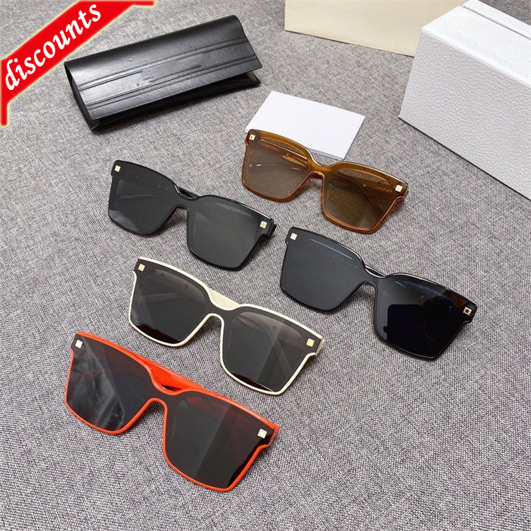 Designer Sunglasses 22 New Fashion Large Frame Goggl Cd Box Sunglass Ins Net Red One-piece
Designer Sunglasses 22 New Fashion Large Frame Goggl Cd Box Sunglass Ins Net Red One-piece