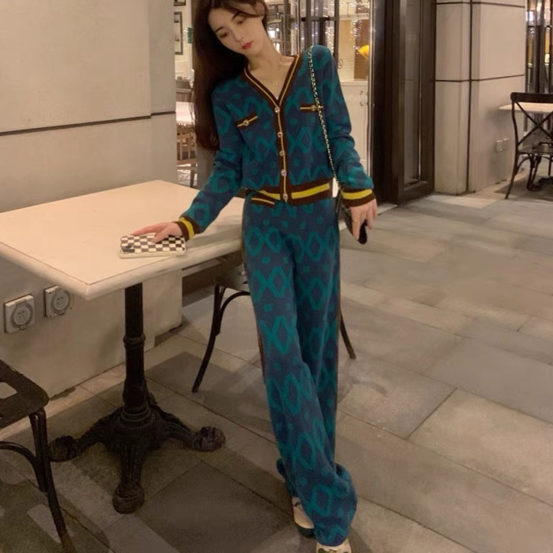 Womens Two Piece Pants Autumn Winter Knitted Suits Female Patchwork Sweater Cardgian Crop Tops Wide Leg Pants Women Two Piece Set Casual Knitwear 2209