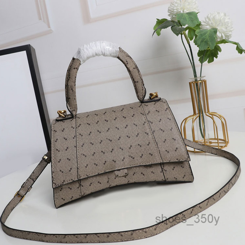 Evening Bags Fashion Crossbody Bags Hour Glass Bag Top Handle Handbags Shoulder Messenger Bag Purse Canvas Leather Classic Letter Buckle 681
Evening Bags Fashion Crossbody Bags Hour Glass Bag Top Handle Handbags Shoulder Messenger Bag Purse Canvas Leather Classic Letter Buckle 681