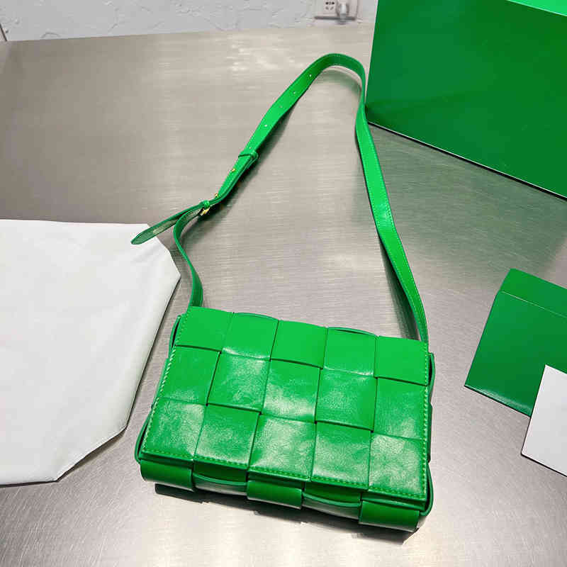 Designer Luxury Womens Bags Bottegas Handbag Fashion Shoulder dupes nylon Venetas Large Capacity Totes leather crossbody Bag Versatile mini jodie Wallet Q1JT, Bvbag blue
Designer Luxury Womens Bags Bottegas Handbag Fashion Shoulder dupes nylon Venetas Large Capacity Totes leather crossbody Bag Versatile mini jodie Wallet Q1JT, Bvbag blue