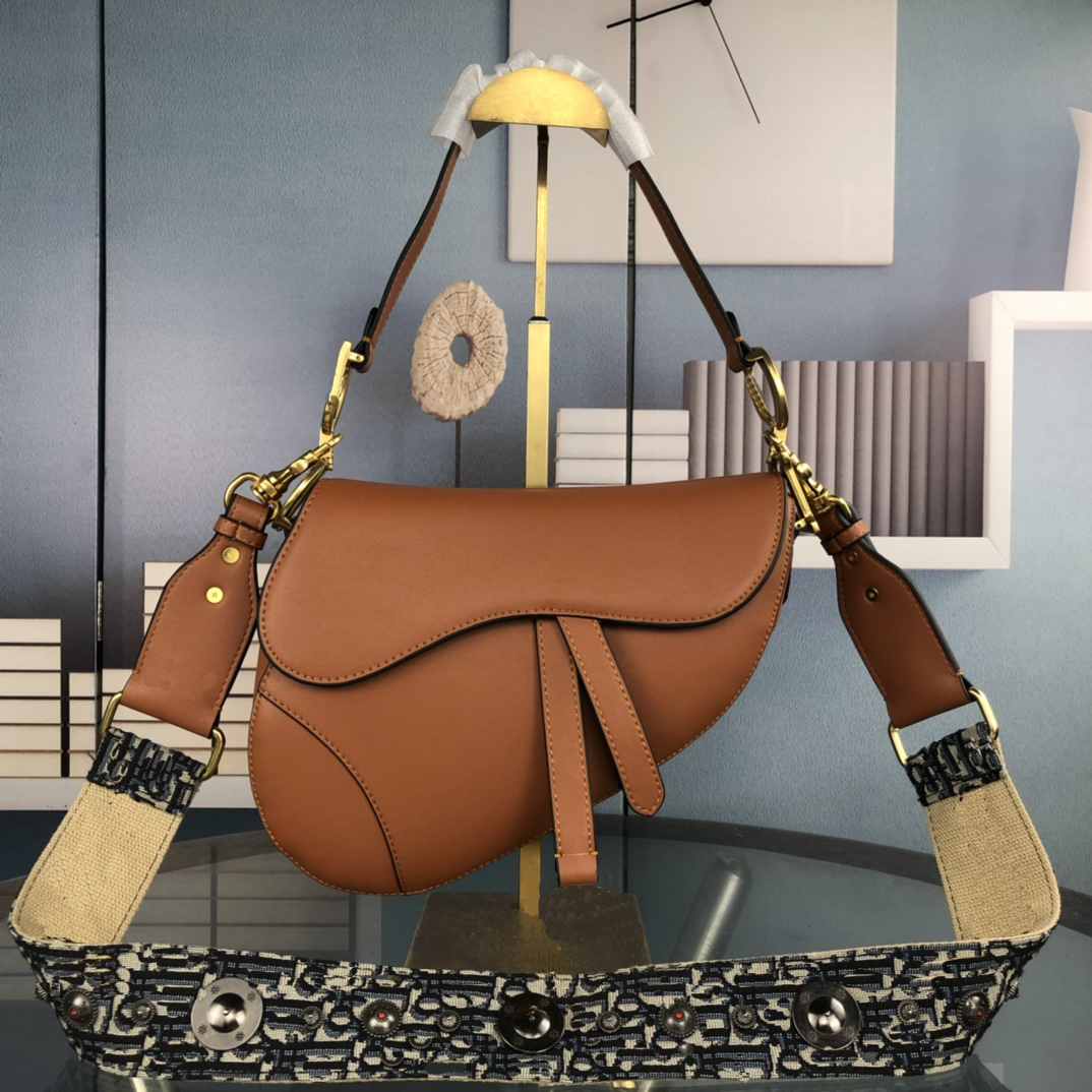 2022 Newest Designer Bags Ladies Luxury Multi color High Quality Leather Saddles Bag Handbags Ladies Crossbody One Shoulder Evening Bags, No 5
2022 Newest Designer Bags Ladies Luxury Multi color High Quality Leather Saddles Bag Handbags Ladies Crossbody One Shoulder Evening Bags, No 5