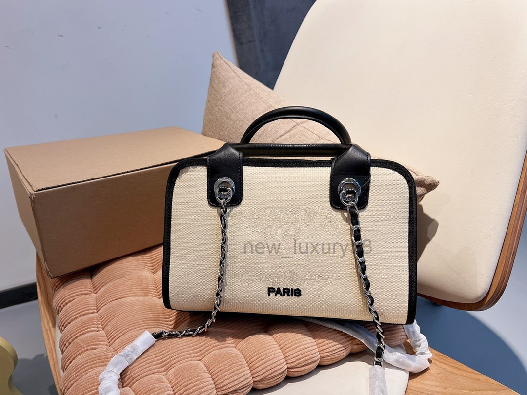 Woman designer tote bag woven Diamond embroidery bag One shoulder carrying beach travel channel bags super capacity Summer autumn Multi Poch
Woman designer tote bag woven Diamond embroidery bag One shoulder carrying beach travel channel bags super capacity Summer autumn Multi Poch