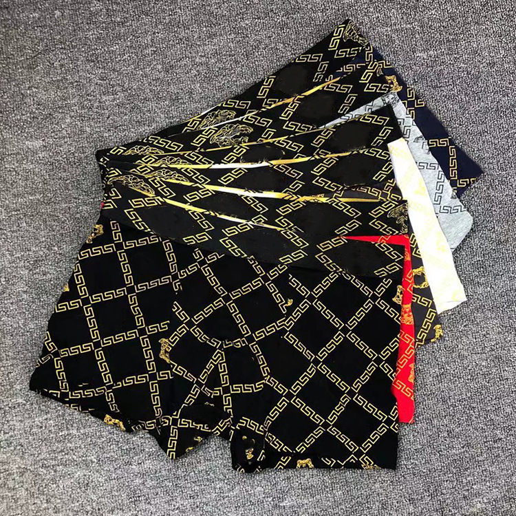 Designer men's underpants fashion trend movement Man underwear 100% cotton ice silk lettered embroidered underwear wholesale, Mixed colors -11
Designer men's underpants fashion trend movement Man underwear 100% cotton ice silk lettered embroidered underwear wholesale, Mixed colors -11