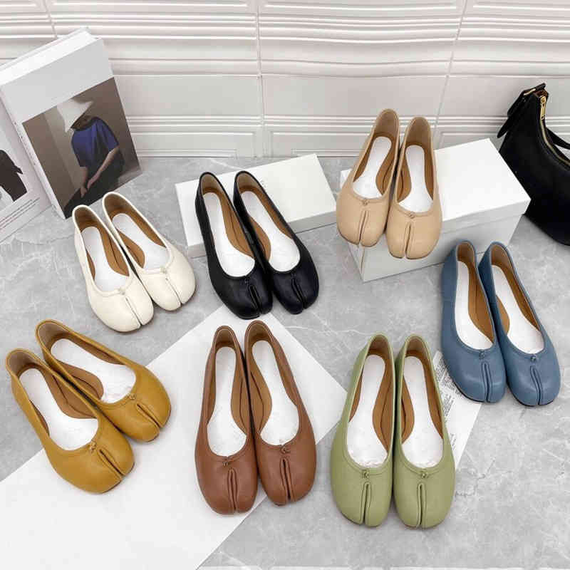 Casual Shoes 2022 new MM6 sheepskin split toe single shoes women's leather flat bottom pig's feet granny shoes shallow mouth ballet, Blue
Casual Shoes 2022 new MM6 sheepskin split toe single shoes women's leather flat bottom pig's feet granny shoes shallow mouth ballet, Blue