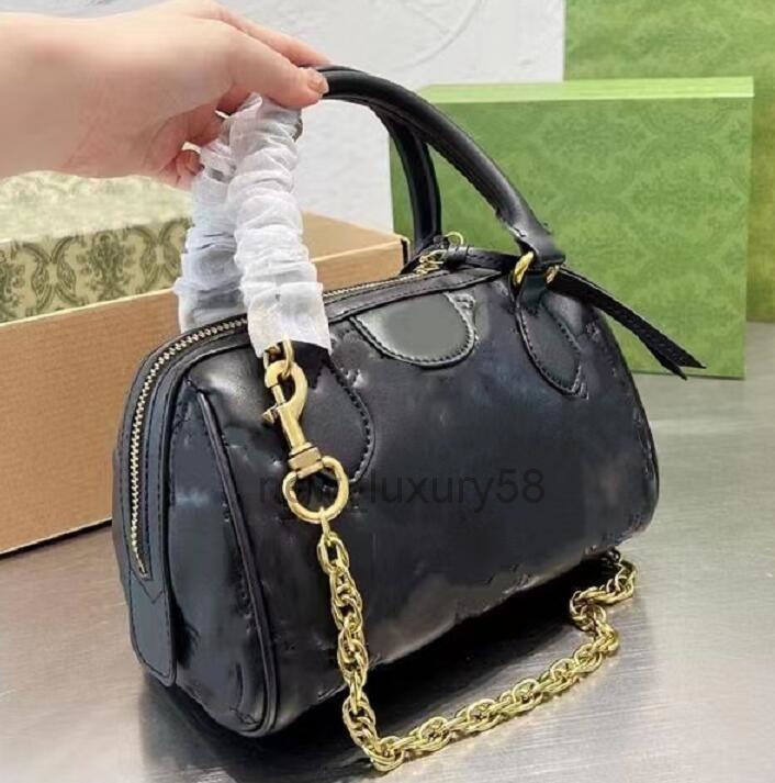 Embossed Pillow Bag Chains Crossbody Bags Totes Handbag Leather Large Capacity Pochettes Embroidery Letters Detachable Chain Strap D, Grey
Embossed Pillow Bag Chains Crossbody Bags Totes Handbag Leather Large Capacity Pochettes Embroidery Letters Detachable Chain Strap D, Grey