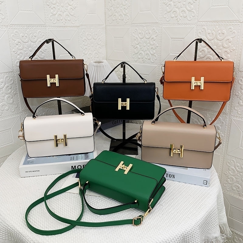 Leather Bags Fashion Designer Constanc Herme Bags leisure h-button Kangkang bag stewardess ba, Black
Leather Bags Fashion Designer Constanc Herme Bags leisure h-button Kangkang bag stewardess ba, Black