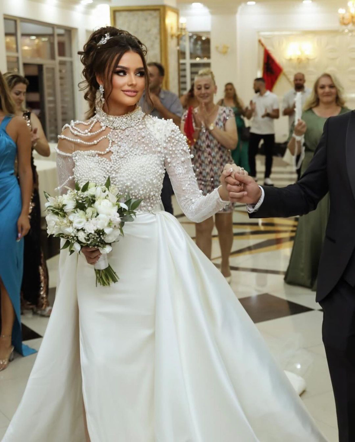 Elegant Pearls Mermaid Wedding Dress High Neck Lace Full Length Arabic Split Trumpet Bridal Gowns Robe De Soiree Plus Size