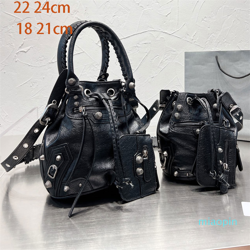 BUCKET BAG LE CAGOLE Motorcycle Shoulder bags Woman New Drawstring closure Adjustable, Customize
BUCKET BAG LE CAGOLE Motorcycle Shoulder bags Woman New Drawstring closure Adjustable, Customize