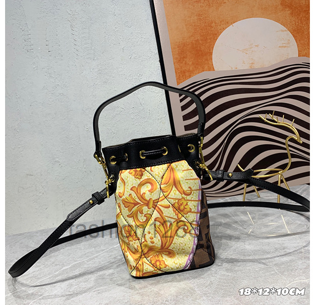 Multi- function Luxury Co-Branded 0ld Flower Shoulder bags Bucket Bag With Two Detachable Straps Lady Casual Cross-body Bag
Multi- function Luxury Co-Branded 0ld Flower Shoulder bags Bucket Bag With Two Detachable Straps Lady Casual Cross-body Bag