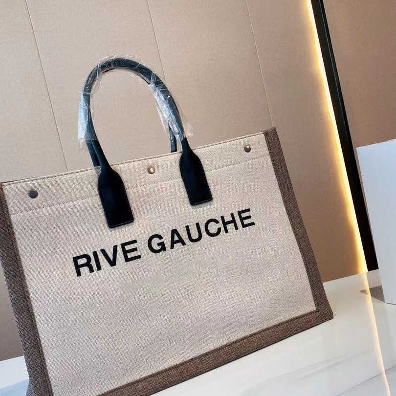 Luxury designer handbag Handbags shoulder clutch bag walk on diagonal shopping bags wallet letter clutch purse backpack woman handbag, Black
Luxury designer handbag Handbags shoulder clutch bag walk on diagonal shopping bags wallet letter clutch purse backpack woman handbag, Black