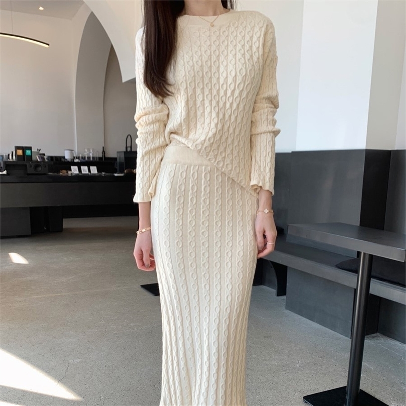 Two Piece Dress Korean Knitted Suit Women Long Sleeve Casual Loose Pullover Sweater High Waist Bodycon Skirt Sets Quality 220906