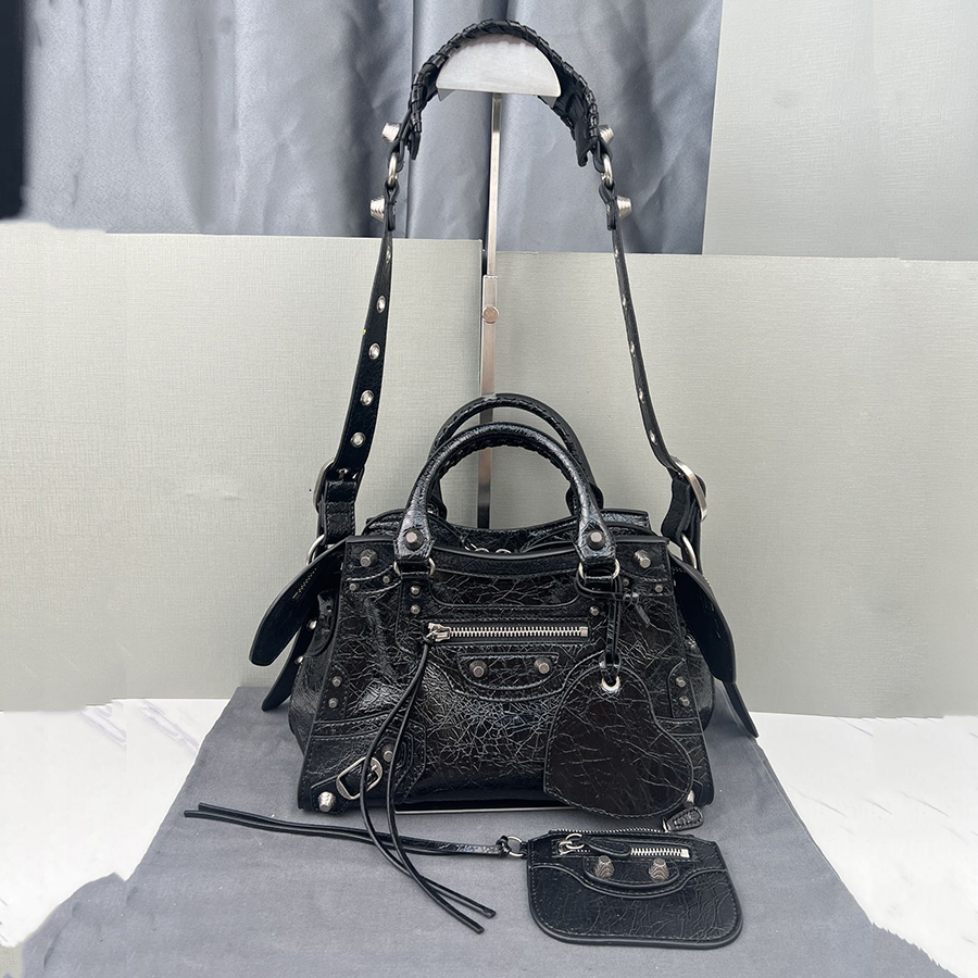 Top Quality Women lady Neo Cagole Motorcycle shoulder Bags luxury Designers Genuine leather crossbody clutch wallet purse Pochette Retro, Blue
Top Quality Women lady Neo Cagole Motorcycle shoulder Bags luxury Designers Genuine leather crossbody clutch wallet purse Pochette Retro, Blue