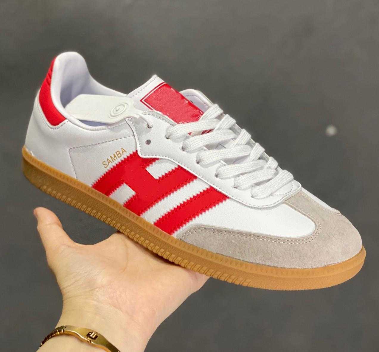 Men Women SAMBA Shoes Sandals Casual XR2 Suede Gazelle og Black Grey Red Blue Lightweight Walking racer sports Running Freizeitschu Sneakers A1
Men Women SAMBA Shoes Sandals Casual XR2 Suede Gazelle og Black Grey Red Blue Lightweight Walking racer sports Running Freizeitschu Sneakers A1