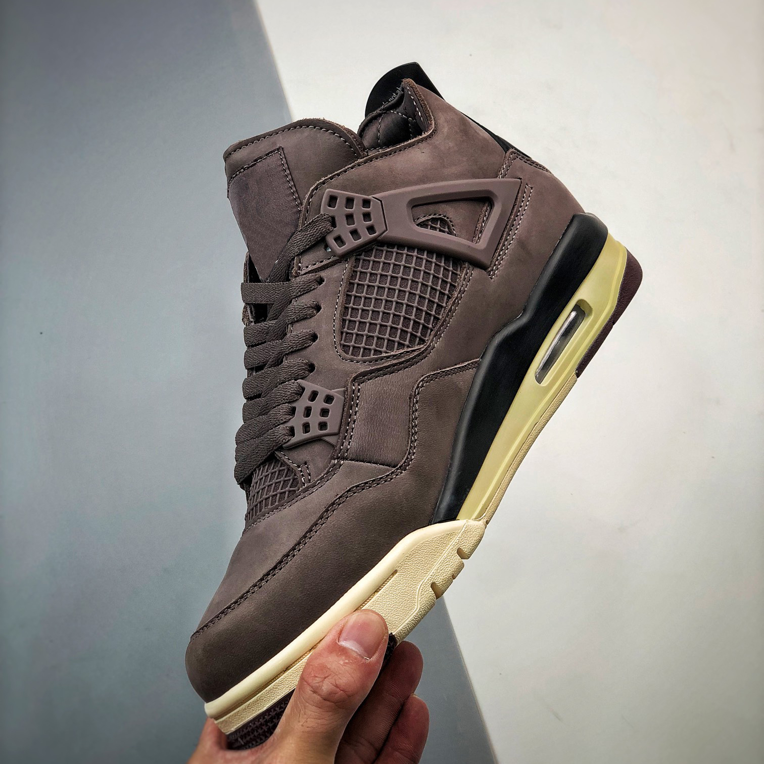 Shoes Running High Man running A Ma Maniere x Jumpman 4 Violet Ore Women Dark purple outdoor Original Training Fashion DV6773-220, Box
Shoes Running High Man running A Ma Maniere x Jumpman 4 Violet Ore Women Dark purple outdoor Original Training Fashion DV6773-220, Box