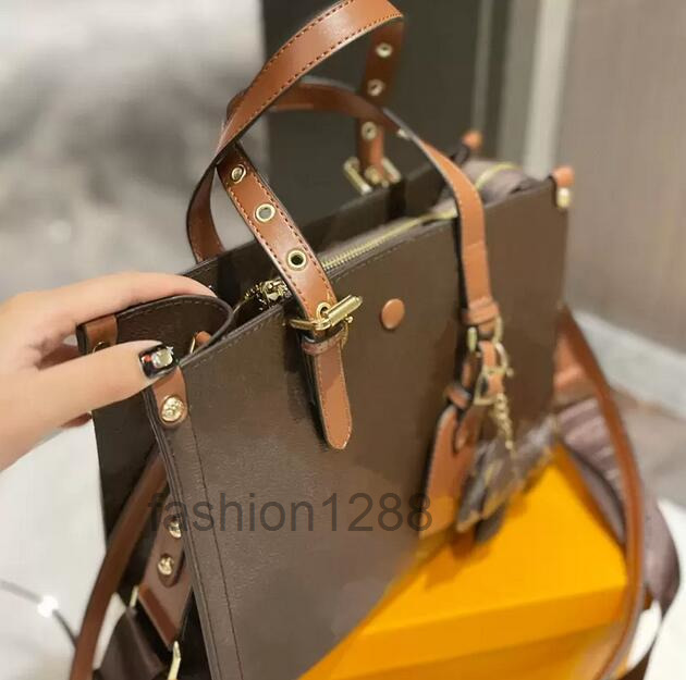 Designers Handbag Shoulder Tote Bags For Women On The Go Crossbody Shopping Bag 2 piece set Purses Letters Flowers Brown Leather Large and p
Designers Handbag Shoulder Tote Bags For Women On The Go Crossbody Shopping Bag 2 piece set Purses Letters Flowers Brown Leather Large and p