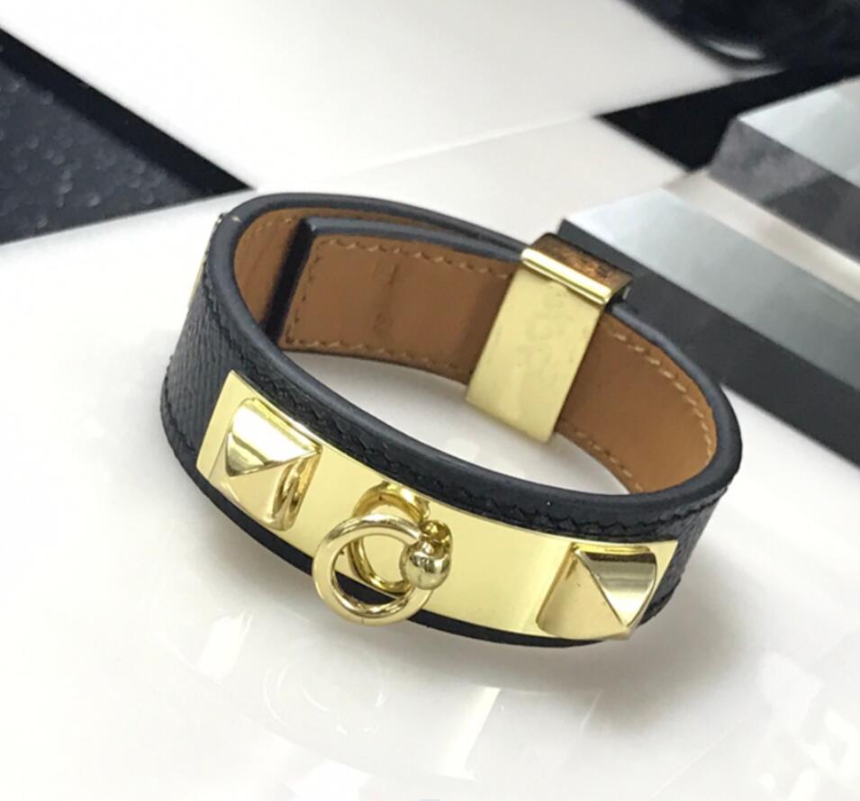 Fashion Classic Bracelet Brown Brand Luxury Designer Leather Punk Style For Women Men Bangle Charm Bracelets
Fashion Classic Bracelet Brown Brand Luxury Designer Leather Punk Style For Women Men Bangle Charm Bracelets