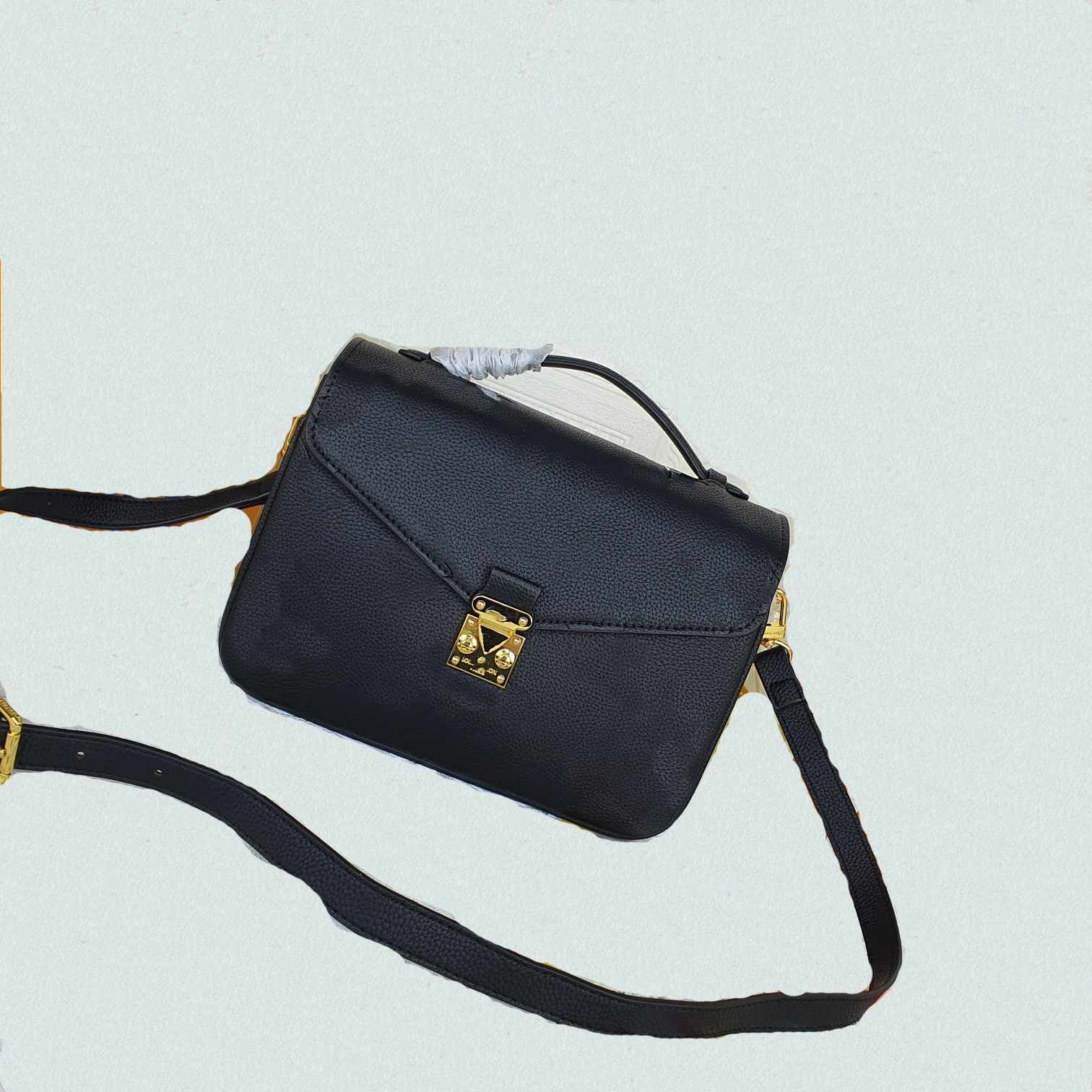 2022 Hot Fashion Shoulder Bags Top Leather Designer Handbags Luxury Dinner Messenger Bags Wallets 40848, White
2022 Hot Fashion Shoulder Bags Top Leather Designer Handbags Luxury Dinner Messenger Bags Wallets 40848, White