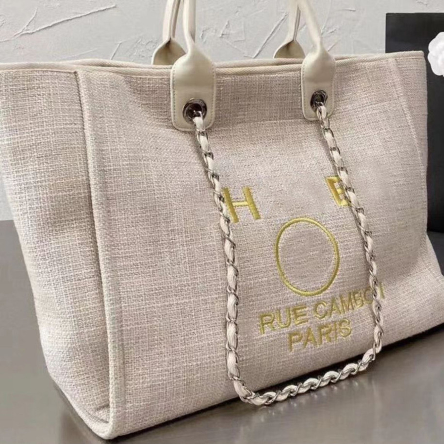 Luxury Large Women's Beach Bags Handbags Ch Brand Canvas Packs Embroidered Classic Women Evening Bag High Quality Big Handbag Designers Pack Female Backpack B9q3
Luxury Large Women's Beach Bags Handbags Ch Brand Canvas Packs Embroidered Classic Women Evening Bag High Quality Big Handbag Designers Pack Female Backpack B9q3