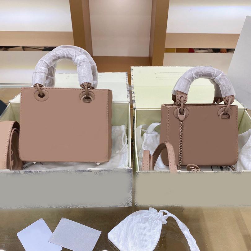 Women Small Square Shoulder Crossbody Bags Come With Box Slik Scarf Two long Chain Leather Straps Luxury Designer Real M S Flap Purses Handbags Totes 2 Size 20 or 18cm, Fill price difference
Women Small Square Shoulder Crossbody Bags Come With Box Slik Scarf Two long Chain Leather Straps Luxury Designer Real M S Flap Purses Handbags Totes 2 Size 20 or 18cm, Fill price difference