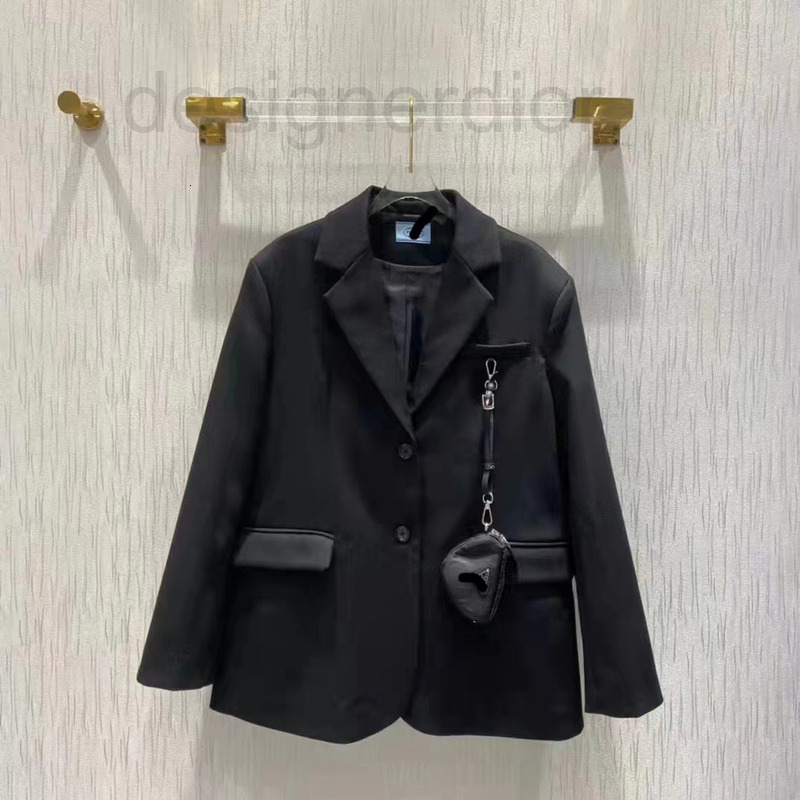 Women' Suits & Blazers designer PD 22 letter triangle iron label bag decorative profile suit coat upper body with a sense of fashion and leisure L1M1, 2# packing bag
Women' Suits & Blazers designer PD 22 letter triangle iron label bag decorative profile suit coat upper body with a sense of fashion and leisure L1M1, 2# packing bag