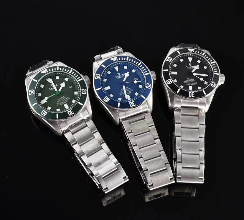 Men's boutique watches on the market new classic design scratch-resistant waterproof bracelet, Black
Men's boutique watches on the market new classic design scratch-resistant waterproof bracelet, Black