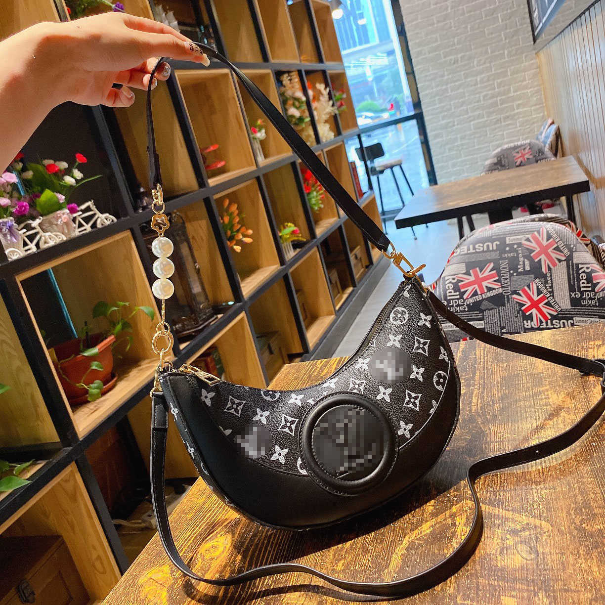 wallets LVs louiseitys viutonitys YSLitys GGitys Bag luna hobo moon bag pea buns designer bag tote bags, Pink
wallets LVs louiseitys viutonitys YSLitys GGitys Bag luna hobo moon bag pea buns designer bag tote bags, Pink