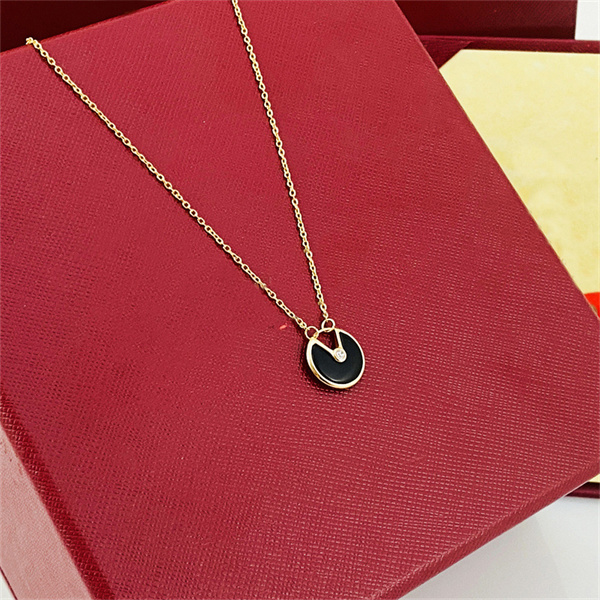 Fashion Jewelry Luxury Pendants Necklaces Stainless steel necklace high version Green Necklace Link Chains For Women pendant Valentine's Engagement Gift
Fashion Jewelry Luxury Pendants Necklaces Stainless steel necklace high version Green Necklace Link Chains For Women pendant Valentine's Engagement Gift