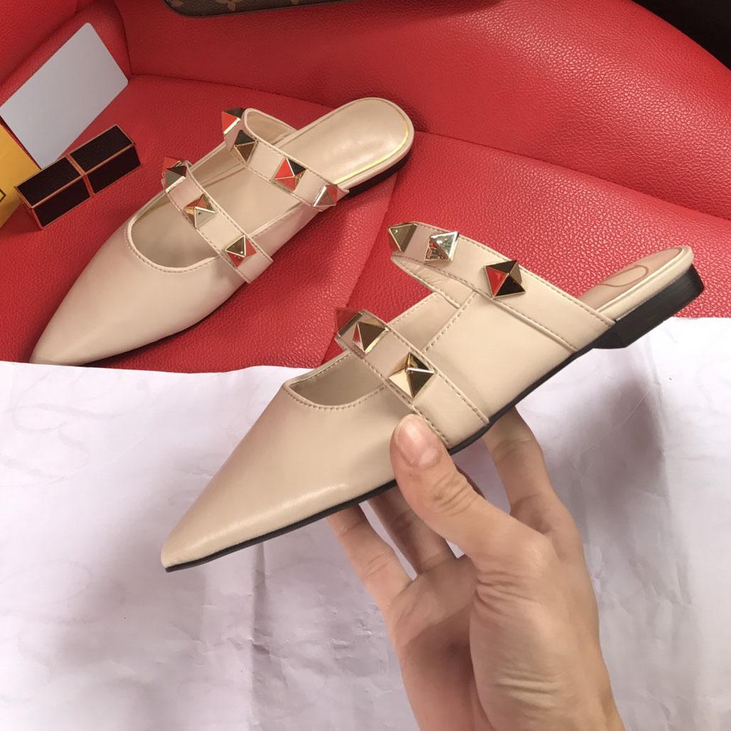 Shoes 2021 spring summer women slippers Roman Studded Flat Mules in Leather black white nude pink womens VALE Valentinoe''Valentinoity jMF
Shoes 2021 spring summer women slippers Roman Studded Flat Mules in Leather black white nude pink womens VALE Valentinoe''Valentinoity jMF