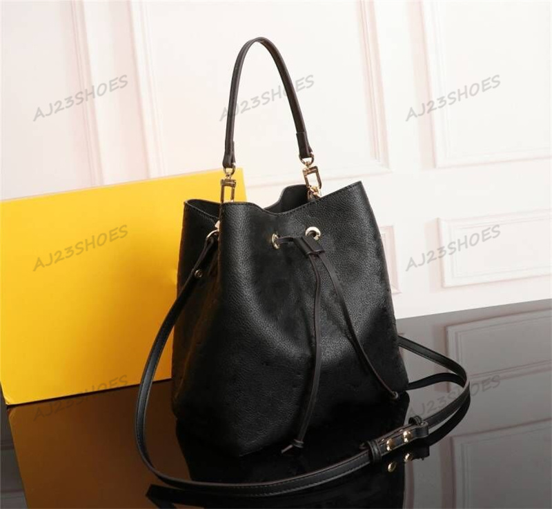 NEONOE MM bucket bag M45256 Monograms Flowers leather fashionable versatile bag cross-body tote shoulder neo noe Inside zipped pocket Luxurys designers Bags, 02
NEONOE MM bucket bag M45256 Monograms Flowers leather fashionable versatile bag cross-body tote shoulder neo noe Inside zipped pocket Luxurys designers Bags, 02