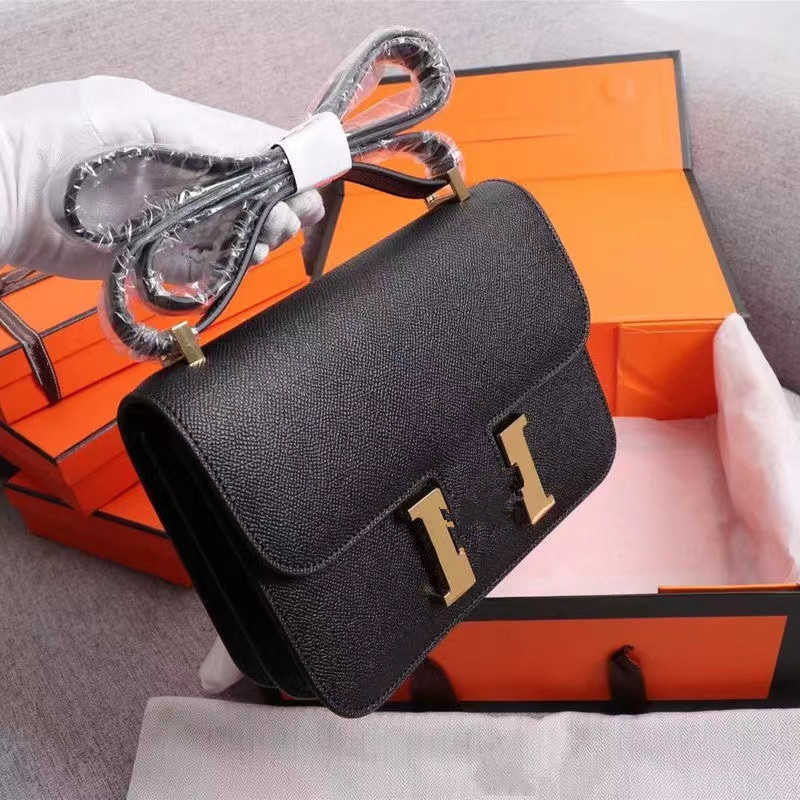 2022 luxury designers evening bags Small square bag in genuine leather one-shoulder crossbody bag with palm print H letter, 00
2022 luxury designers evening bags Small square bag in genuine leather one-shoulder crossbody bag with palm print H letter, 00