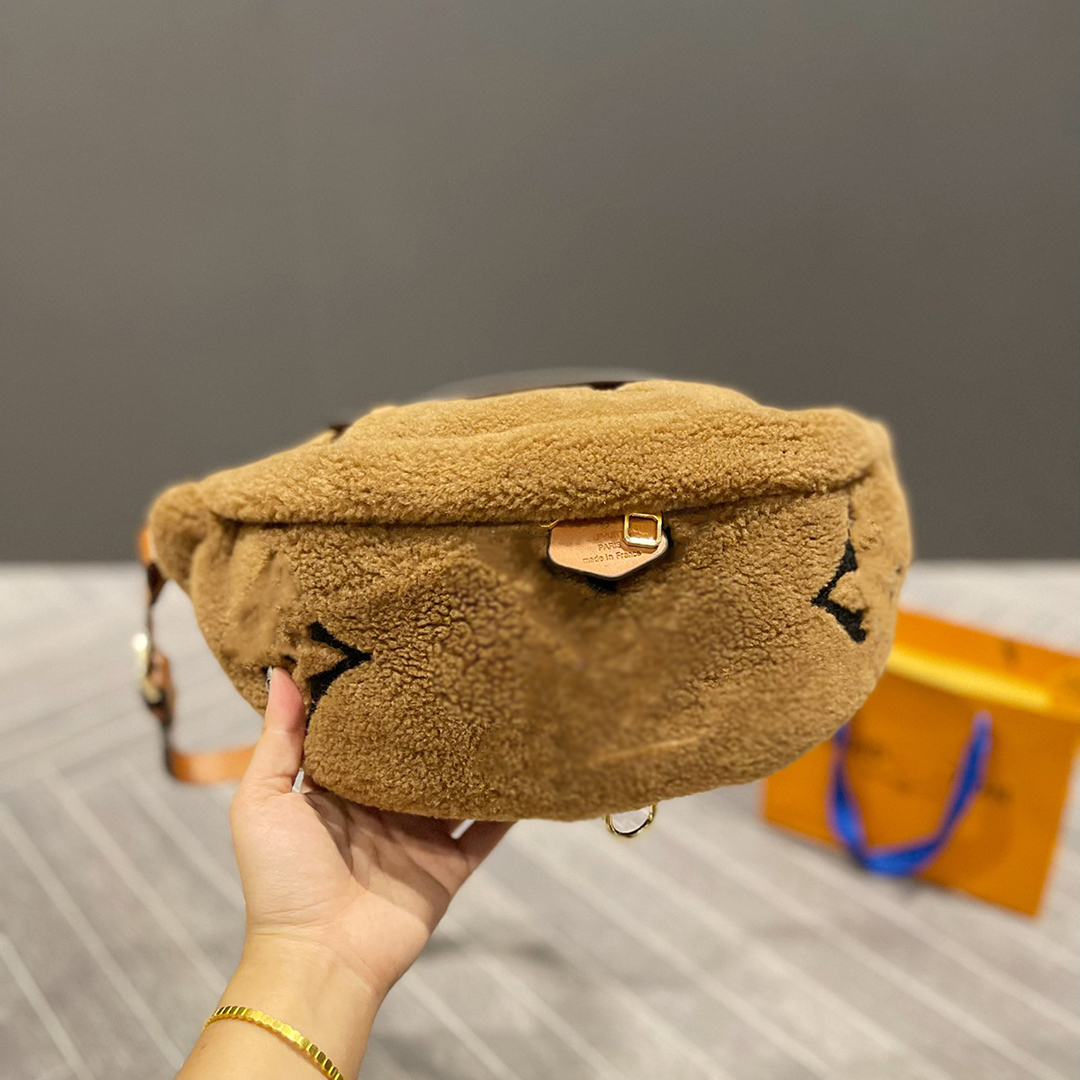 Bags Winter New Teddy Crossbody Bags Classic Fanny Pack Brand Old Flower Women Shoulder Bag Totes Top Quality Lambswool Handbag Luxury, Black 01
Bags Winter New Teddy Crossbody Bags Classic Fanny Pack Brand Old Flower Women Shoulder Bag Totes Top Quality Lambswool Handbag Luxury, Black 01