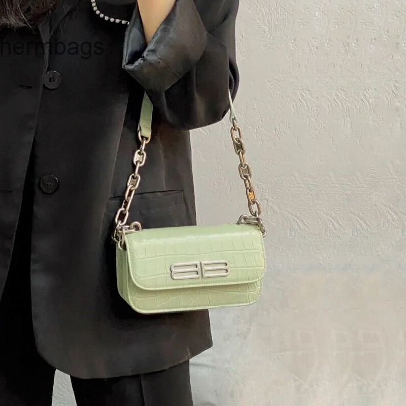 Bag Women Crocodile Vintage Bags Balencaigass Designer Shoulder Handbags Gossip Pattern Double B-shaped Chain Women's Leather s 8i48, Hand rub pink
Bag Women Crocodile Vintage Bags Balencaigass Designer Shoulder Handbags Gossip Pattern Double B-shaped Chain Women's Leather s 8i48, Hand rub pink