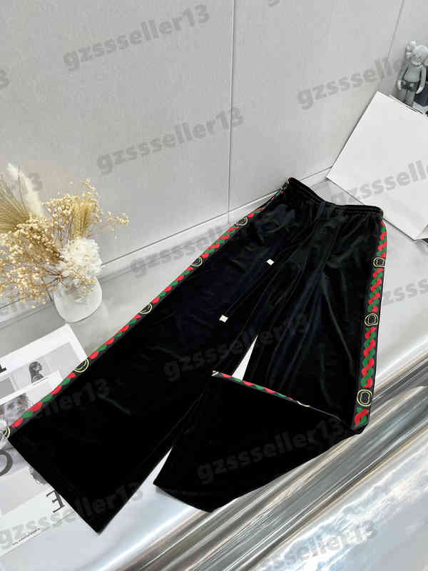 Designer Casual Pants For Womens Fashion Velvet Wide-leg Pants Luxury Classic Contrast Side Webbing Trousers Women Clothing 0912
Designer Casual Pants For Womens Fashion Velvet Wide-leg Pants Luxury Classic Contrast Side Webbing Trousers Women Clothing 0912