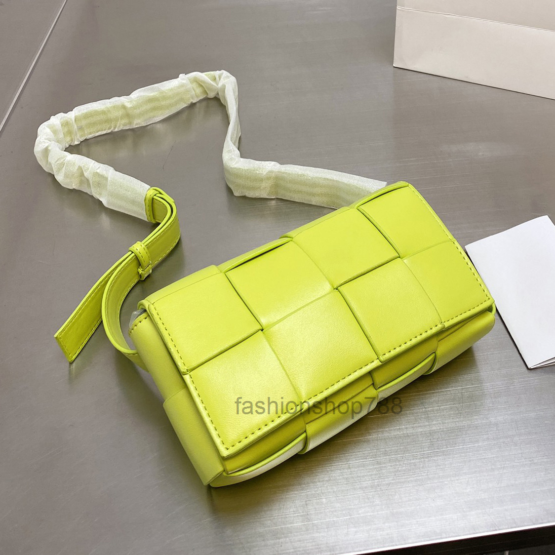underarm bag shoulder woven Bags Luxurys Top designers Lady high Quality 2022 Women handbag Fashion handbags mother cossbody wallet totes pr, Picture color with logo 18x13 cm
underarm bag shoulder woven Bags Luxurys Top designers Lady high Quality 2022 Women handbag Fashion handbags mother cossbody wallet totes pr, Picture color with logo 18x13 cm
