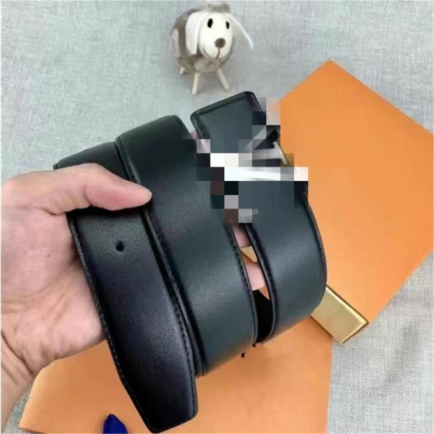 SRHSR2 Fashion Designer Belts Men Womens Belts Big Gold Buckle Genuine Leather Belt Lattice Printing with Gift Box 20 Color 3.8cm Width
SRHSR2 Fashion Designer Belts Men Womens Belts Big Gold Buckle Genuine Leather Belt Lattice Printing with Gift Box 20 Color 3.8cm Width