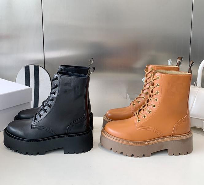 2022 designer thick sole Martin boots women's autumn winter Arc de Triomphe new short boot retro lace-up leather black brown motorcycle Ankle Boots, Cloth
2022 designer thick sole Martin boots women's autumn winter Arc de Triomphe new short boot retro lace-up leather black brown motorcycle Ankle Boots, Cloth