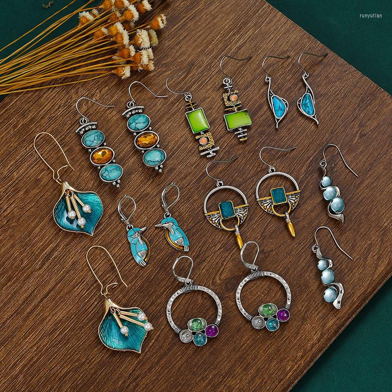 Hoop Earrings 2022 European And American Retro Flower Fashion Temperament Long Women's Simple Luxury Jewelry Gift Trend
Hoop Earrings 2022 European And American Retro Flower Fashion Temperament Long Women's Simple Luxury Jewelry Gift Trend