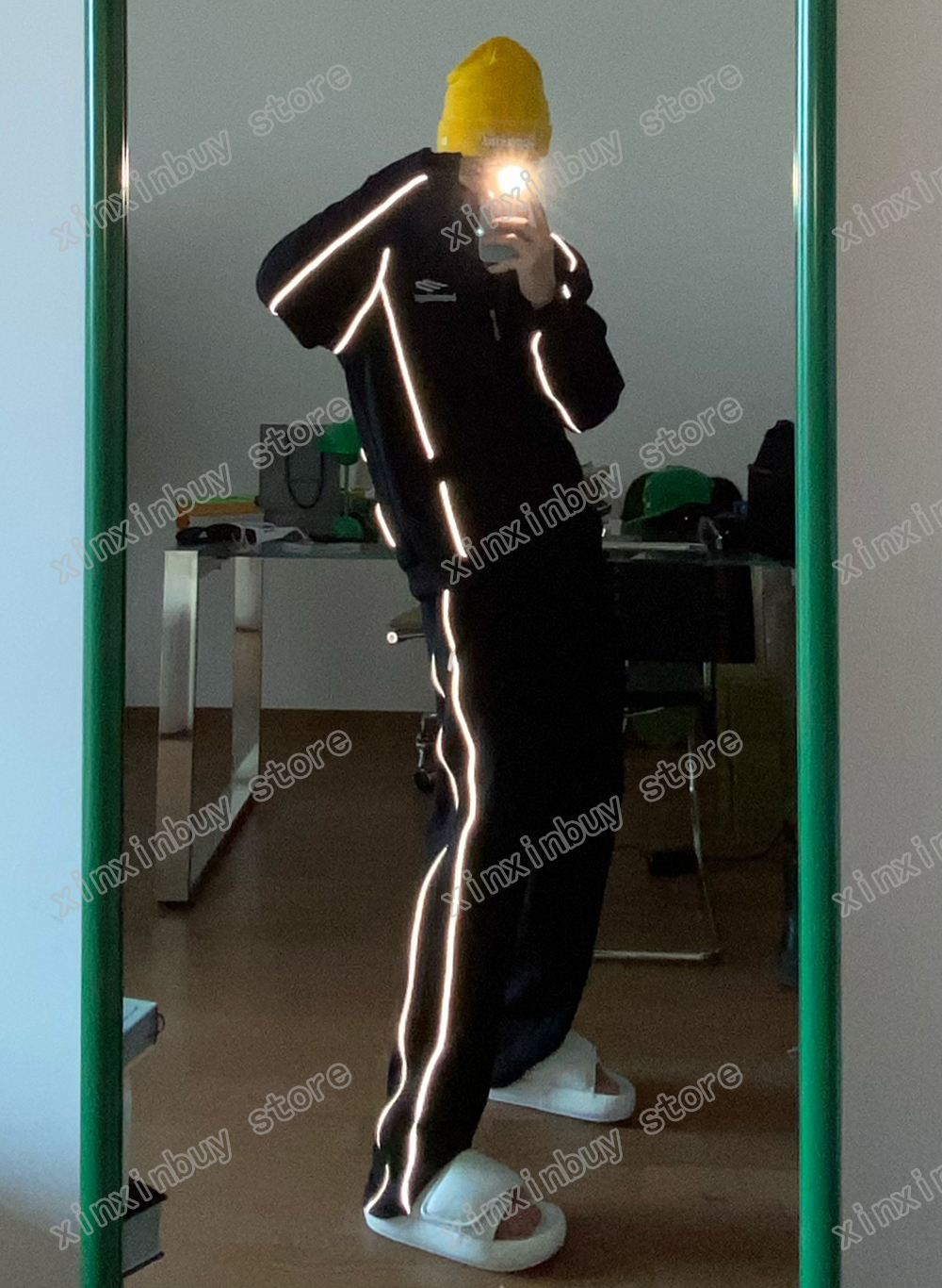 xinxinbuy Men designers coats set paris reflective stripe letter fabric clothes streetwear Coats Outerwear long sleeve Windbreaker black S-L, Multi
xinxinbuy Men designers coats set paris reflective stripe letter fabric clothes streetwear Coats Outerwear long sleeve Windbreaker black S-L, Multi