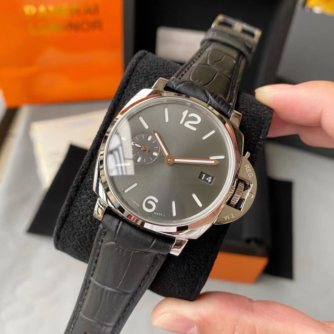 TOP designer watches high quality PAM mens watch 42mm CAL2555 automatic mechanical movement stainless steel case leather strap 50M, Tool
TOP designer watches high quality PAM mens watch 42mm CAL2555 automatic mechanical movement stainless steel case leather strap 50M, Tool