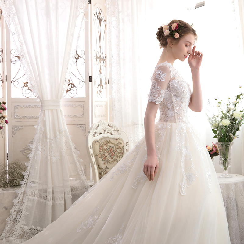 A Line Wedding Dresses Bridal Gowns Short Sleeves Sping Garden Country Bride Dress Sheer Scoop Neck Appliques Lace Vestido De Novia Plus Size