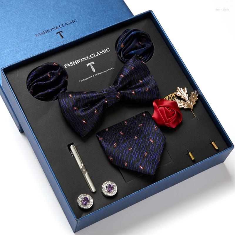 Bow Ties High Grade Men Gift Fit Wedding Business Group Tie Set For Silk Butterfly Bowtie Clips Lapel Pin Hanky Cufflinks
Bow Ties High Grade Men Gift Fit Wedding Business Group Tie Set For Silk Butterfly Bowtie Clips Lapel Pin Hanky Cufflinks