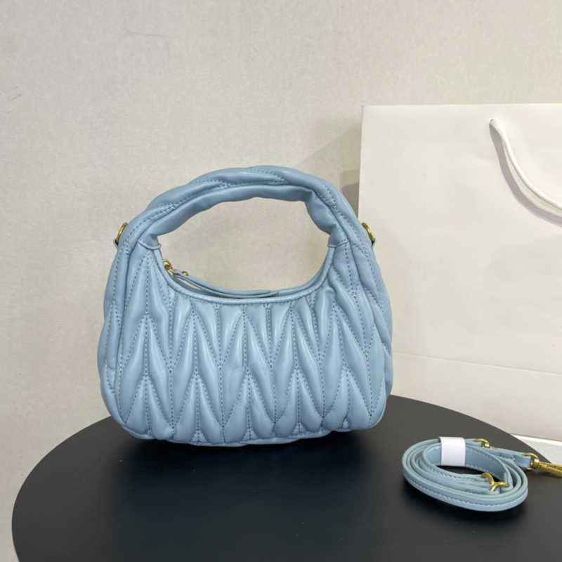 Pleated Women Clutch Bag 7 Colors Crescent Handbags Crossbody Hobo Bags Shoulder Wristlet Bags Fashion Purse Sheepskin Genuine Leather Gold
Pleated Women Clutch Bag 7 Colors Crescent Handbags Crossbody Hobo Bags Shoulder Wristlet Bags Fashion Purse Sheepskin Genuine Leather Gold