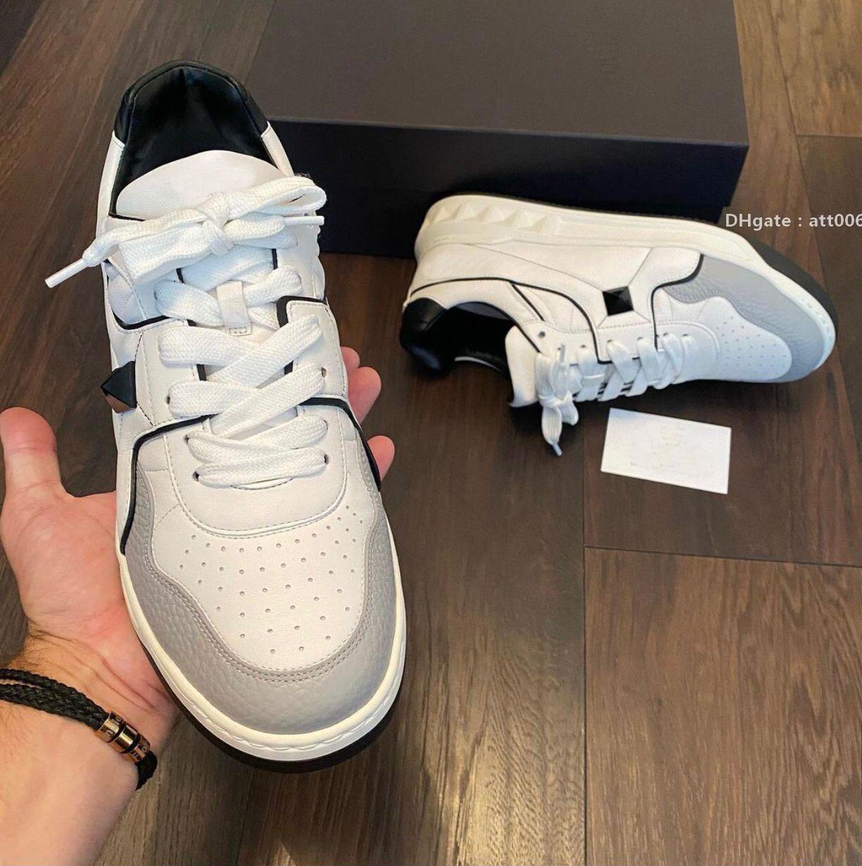 Shoes Handmade casual brand spiked sneakers White skate flats genuine leather mens/Womens sports runner mid-t Valentinoe''Valentinoity rus
Shoes Handmade casual brand spiked sneakers White skate flats genuine leather mens/Womens sports runner mid-t Valentinoe''Valentinoity rus