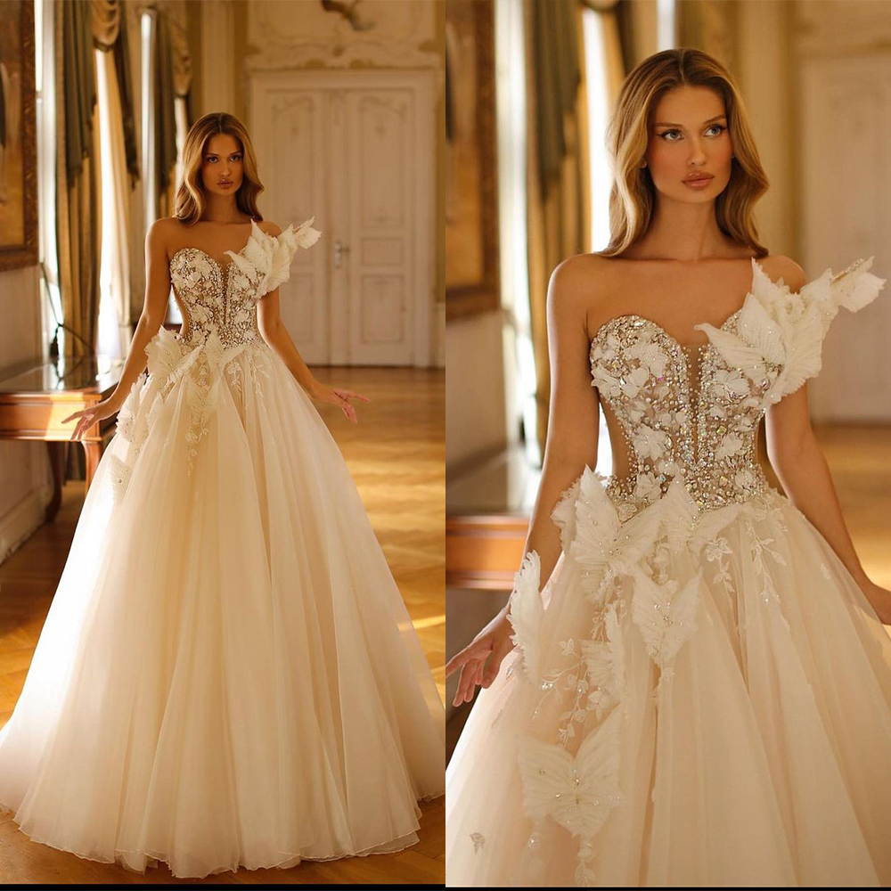 Unique Ball Gown Wedding Dresses V Neck Strapless Sleeveless Feather Beads Sequins Appliques Ruffles Floor Length Elegant Bridal Gowns Plus Size robes