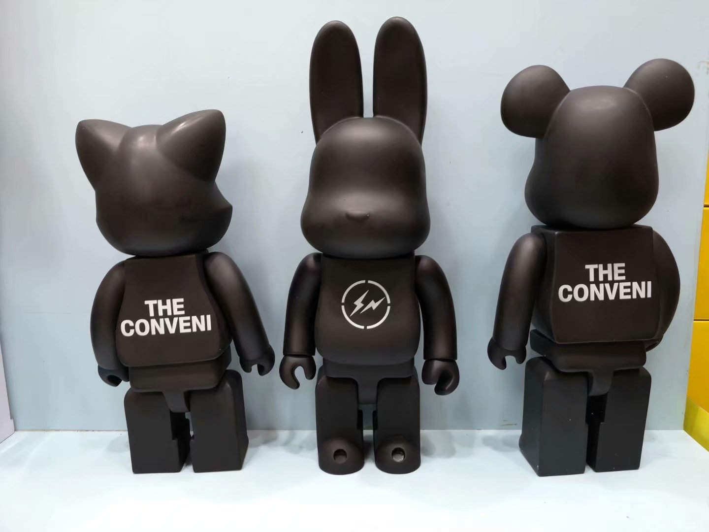 New 400% Action & Toy Figures Bearbrick PVC Action Figure Cosplay Flash Light Black Cat Rabbit Bear Collections Bearbricklys 28CM