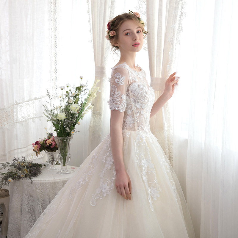 A Line Wedding Dresses Bridal Gowns Short Sleeves Sping Garden Country Bride Dress Sheer Scoop Neck Appliques Lace Vestido De Novia Plus Size