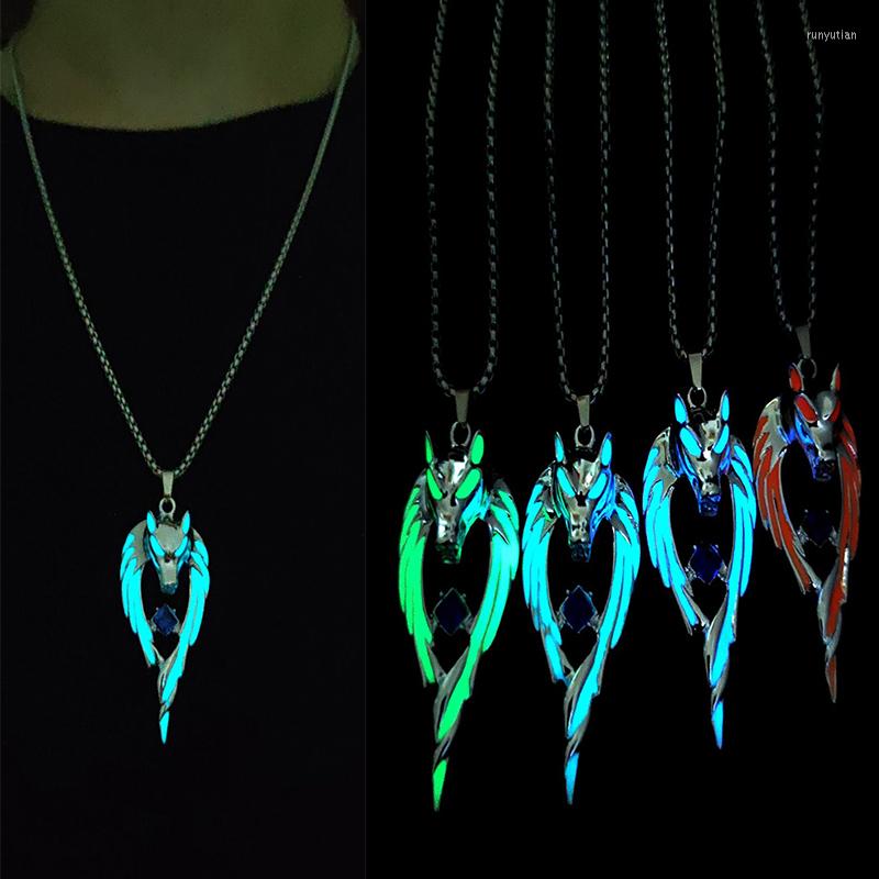 Pendant Necklaces Luminous Necklace For Men Gothic Punk Glow In The Dark Wolf Titanium Steel Chain Steampunk Halloween Party
Pendant Necklaces Luminous Necklace For Men Gothic Punk Glow In The Dark Wolf Titanium Steel Chain Steampunk Halloween Party