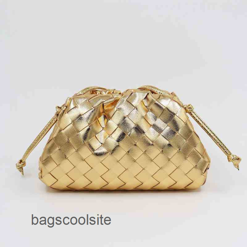 Bag Cloud Women's Venetas Dumpling Bottegas Shoulder Bags Skin Designer 2022 Woven Fashion Single Oblique Pouch Cross Hand Pe26, Weave small apple green
Bag Cloud Women's Venetas Dumpling Bottegas Shoulder Bags Skin Designer 2022 Woven Fashion Single Oblique Pouch Cross Hand Pe26, Weave small apple green