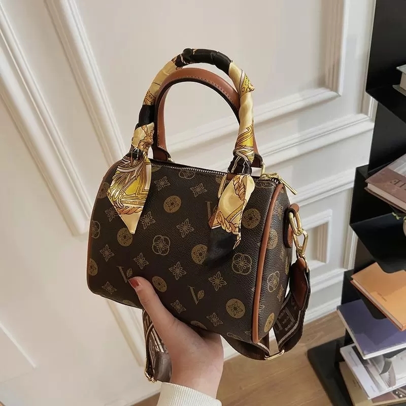 Designer Luxury Handbags Fashion For Female Large Capacity Tote Bag Shoulder Crossbody Shopper Brand Messenger
Designer Luxury Handbags Fashion For Female Large Capacity Tote Bag Shoulder Crossbody Shopper Brand Messenger